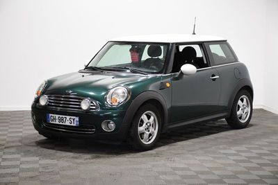 une photo d'une Mini Cooper verte, Cooper, Cooper, Cooper, Cooper, Cooper, Cooper, Cooper, Cooper, Cooper, Cooper, Cooper, Cooper, Cooper, Cooper, Cooper, Cooper, Cooper, Cooper, Cooper, Cooper, Cooper, Cooper, Cooper, Cooper, Cooper, Cooper, Cooper, Cooper, Cooper, Cooper, Cooper, Cooper, Cooper, Cooper, Cooper, Cooper, Cooper, Cooper, Cooper, Cooper, Cooper, Cooper, Cooper, Cooper, Cooper, Cooper, Cooper, Cooper, Cooper, Cooper, Cooper, Cooper, Cooper, Cooper, Cooper, Cooper, Cooper, Cooper, Cooper, Cooper, Cooper, Cooper, Cooper, Cooper, Cooper, Cooper, Cooper, Cooper, Cooper, Cooper, Cooper, Cooper, Cooper, Cooper, Cooper, Cooper, Cooper, Cooper, Cooper, Cooper, Cooper