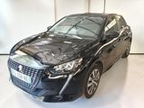 vue de face d'une voiture noire garée dans un garage