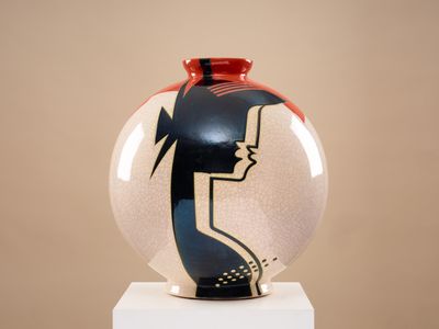 LONGWY "Charlotte G." Vase boule coloniale en faïence émaill…