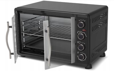 une photo d'un four grille-pain dont la porte est ouverte