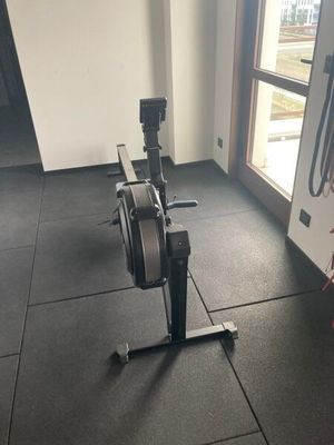 1 rameur concept 2 1 tapis de course CARE Enlèvement : Jeudi…