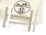 a picture of a towel holder with a horse on it