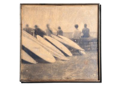Fabien CAYERE (1970) PHOTOGRAPHIE représentant des surfeurs …