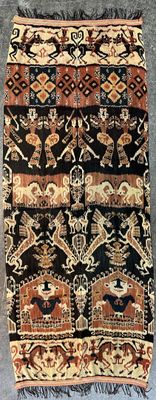 Châle en ikat, Indonésie, ikat coton polychrome au dense déc…