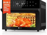 une photo d'un four à micro-ondes noir contenant des aliments