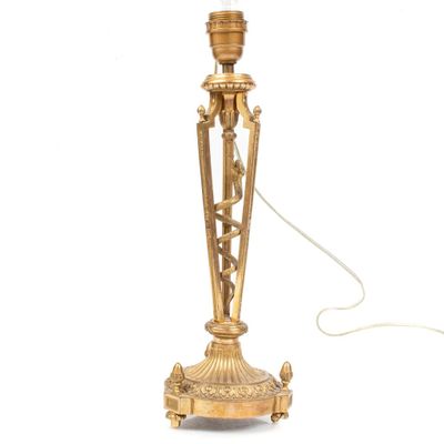 TRAVAIL DE STYLE LOUIS XVI Lampe de table au serpent en bron…