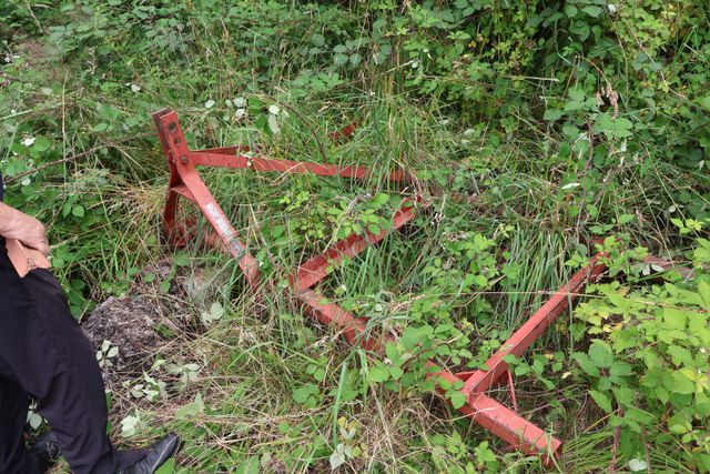 Herse QUIVOGNE. Vente sur désignation,  Retrait IMPERATIF le Jeud...
