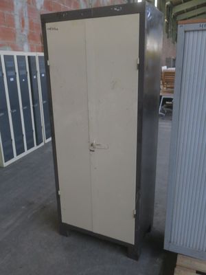 Ancienne armoire d'atelier tôle beige et marron 80x50xh195, … - Photo 1