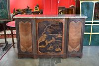 Paire de grands buffets à hauteur d'appui en marqueterie et … (photo 3)