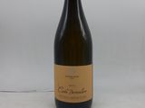 la bouteille de vin est vide sur la table