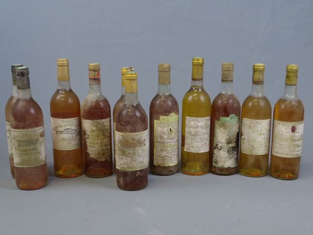 CHATEAU LABROUILLERE, Sauternes, MEB au château, 2 bouteilles de ...