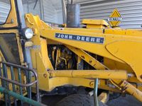 TRACTOPELLE John Deere 500. Année 1990. (photo 5)