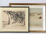 deux photos encadrées représentant des arbres et un bateau sur l'eau