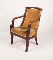 Fauteuil gondole en acajou et placage d'acajou, les accotoir… (photo 2)