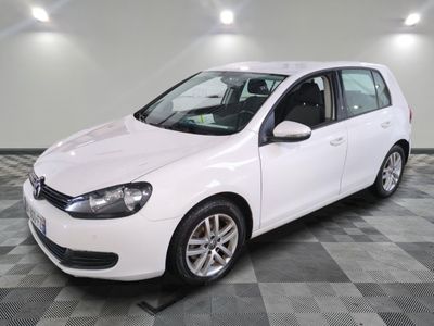 VOLKSWAGEN - GOLF 1.4 TSI 122 CONFORTLINE - ES - Mise en ser…
