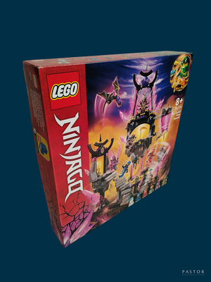 une boîte de Lego sur laquelle figure l'image d'un dragon