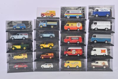 de nombreux types de voitures-jouets dans une vitrine