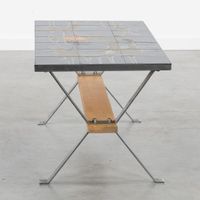 Une table basse du milieu du siècle, dans le style Belarti, … (photo 5)