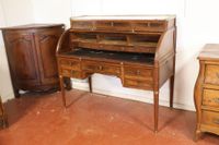 Bureau à cylindre en acajou et placage d'acajou sur bâti chê…