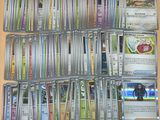beaucoup de cartes sur la table