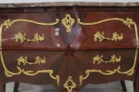 Commode galbée toutes faces en bois de placage ouvrant par d… (photo 5)