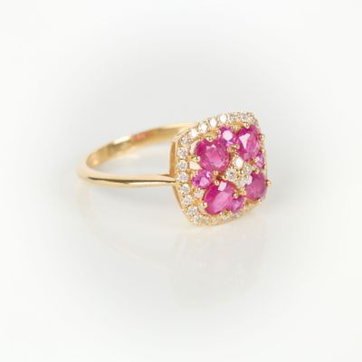 Bague en or jaune (750‰) ornée d'un motif carré serti en son… - Photo 1