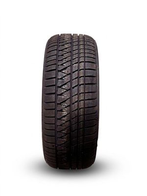 KUMHO - Cet exemplaire du modèle Winter Craft WS71 constitue…