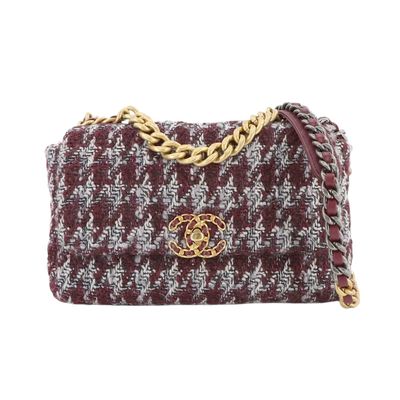 Chanel Modèle : Chanel 19 Matière : Tweed et cuir