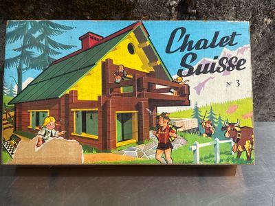 une boîte sur laquelle est représentée une maison