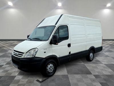 IVECO - DAILY CHASSIS CAB 35C12 - GO - Mise en service: 21/0…