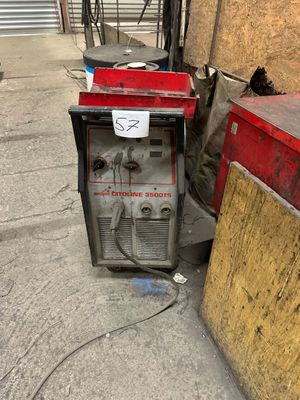 a machine that is sitting on the side of the street