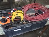 tout un tas d'outils qui traînent dans une boîte