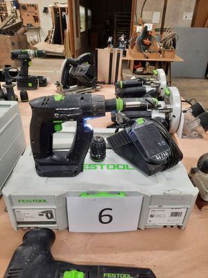 many tools that are sitting on a table together