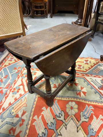 Table basse à volets rustique