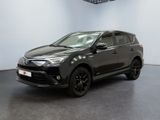 une Toyota RAV dans un showroom