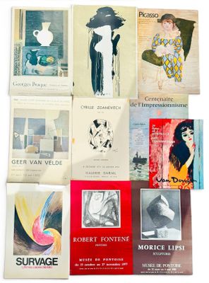 un grand nombre de livres posés sur une table