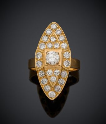 une bague Art déco en diamants et or