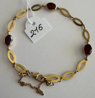 Bracelet en or Jaune, maillons Navette rehaussé de 3 motifs …