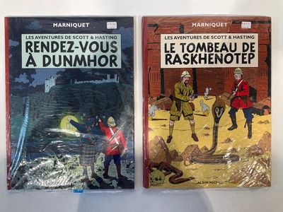 deux livres sont posés sur une surface blanche avec un fond blanc