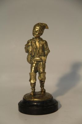 Ecole début XXème siècle Jeune garçon chantant Bronze à pati…