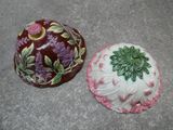 paire d'assiettes vintage en porcelaine peintes à la main