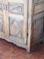 PETITE ARMOIRE en bois naturel ouvrant en façade par deux po… (photo 2)