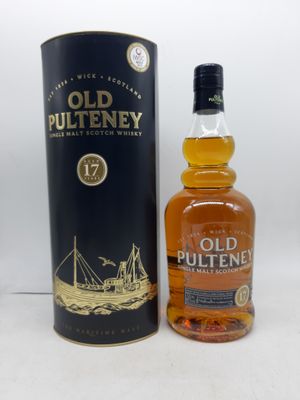 une bouteille d'Old Pultenney 17 ans d'âge