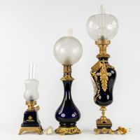 Limoges, trois lampes de table, porcelaine bleu cobalt, verr… (photo 6)