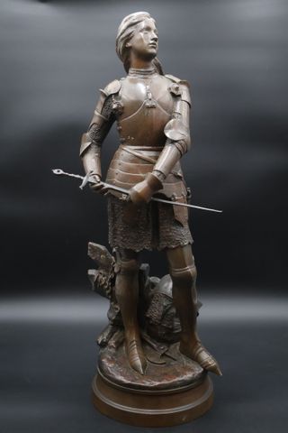 BOUVAL Maurice (1863-1916) – « Jeanne d'Arc ». Sculpture en bronz...