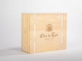 la caisse en bois est vide et prête à être remplie de vin
