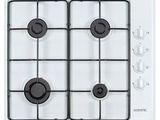 plaque de cuisson à quatre feux avec des boutons, sur fond blanc