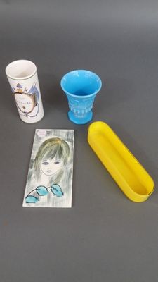 Ensemble comprenant comprenant :