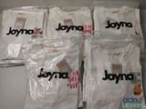 six t-shirts blancs portant les noms « Joyn » et « Joyn »