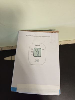 1 tensiomètre de marque OMRON (Produit non testé, non vérifi…